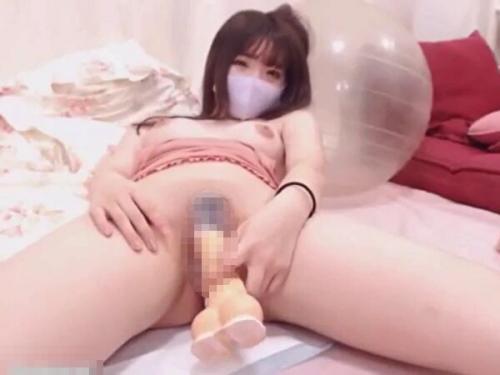 「処◯だから怖いんだけど挿れるね！クパァwめっちゃきもちぃ…クリちゃん敏感！」セクシードマゾ美女【無修正ライブチャット】